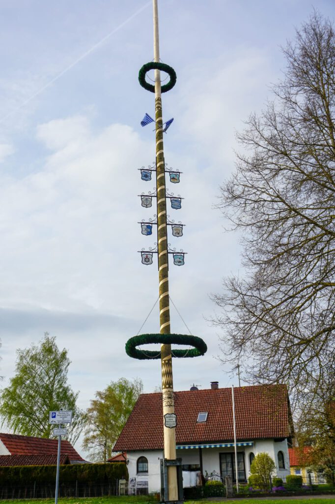 Maibaum Unterbergen Maifeier